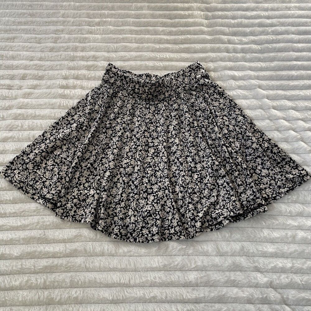 Hollister Mini Skirt Women Small Floral Skater Pull On Velour Black White Navy